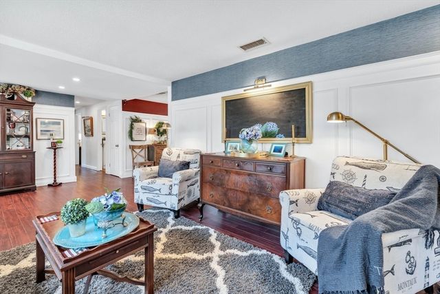 25 Frances Helen Rd, Yarmouth, MA 02675