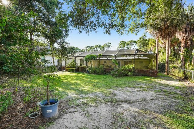 203 E Easy Street, Fort Pierce, FL 34982