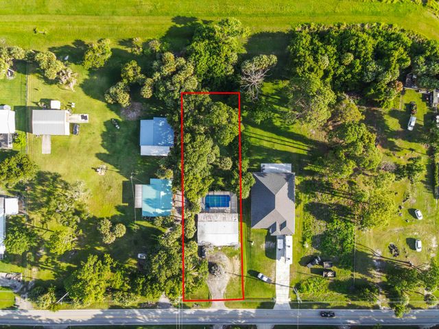 203 E Easy Street, Fort Pierce, FL 34982