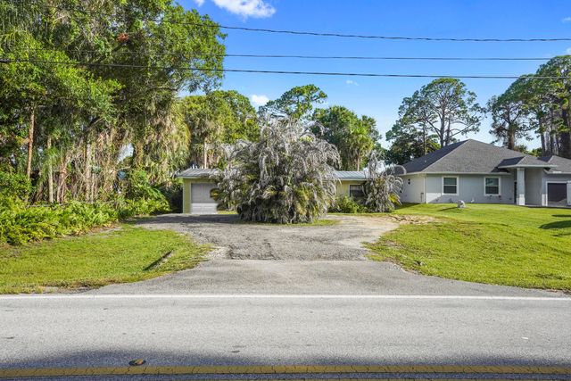 203 E Easy Street, Fort Pierce, FL 34982