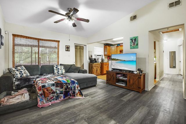 203 E Easy Street, Fort Pierce, FL 34982