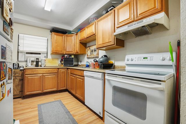 203 E Easy Street, Fort Pierce, FL 34982