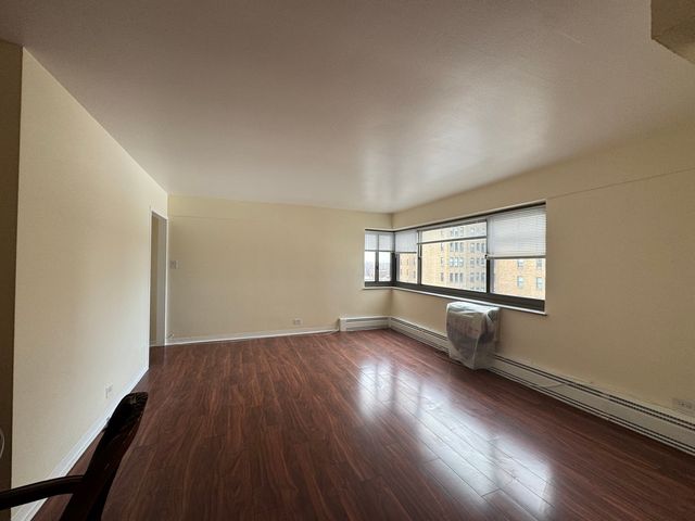 7337 S SOUTH SHORE Drive 704, Chicago, IL 60649