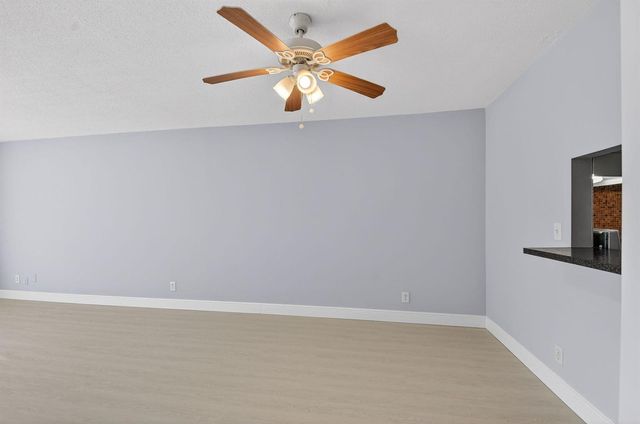 1432 S Lakeside Drive 4, Lake Worth, FL 33460