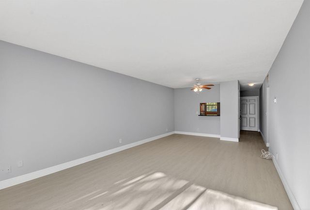 1432 S Lakeside Drive 4, Lake Worth, FL 33460
