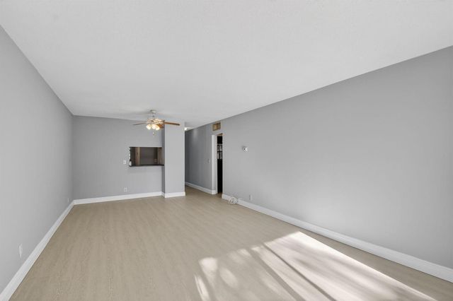 1432 S Lakeside Drive 4, Lake Worth, FL 33460