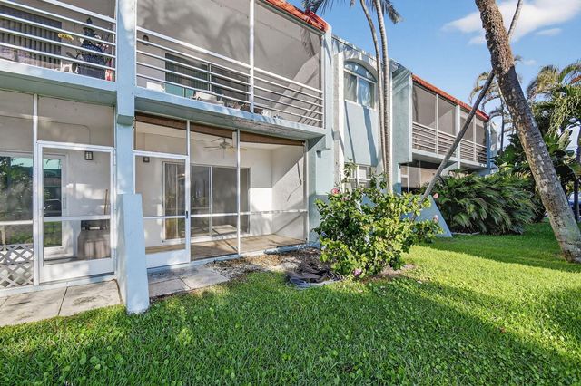 1432 S Lakeside Drive 4, Lake Worth, FL 33460