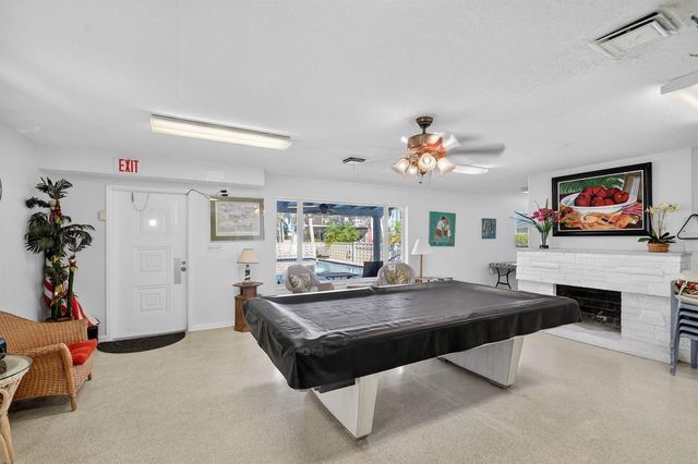 1432 S Lakeside Drive 4, Lake Worth, FL 33460