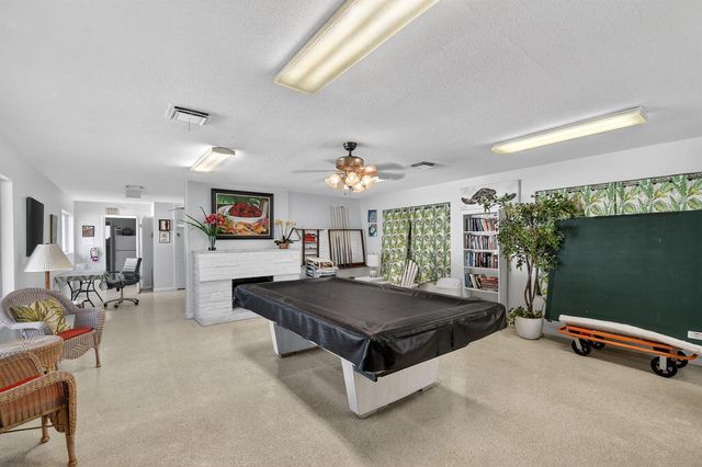1432 S Lakeside Drive 4, Lake Worth, FL 33460