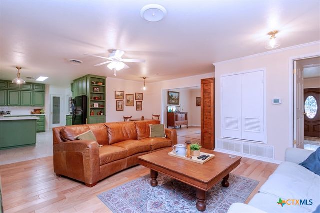 108 Arrowhead Drive, Harker Heights, TX 76548