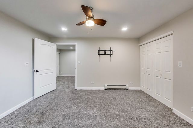 1086 N Northwest Highway G, Park Ridge, IL 60068