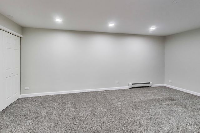 1086 N Northwest Highway G, Park Ridge, IL 60068