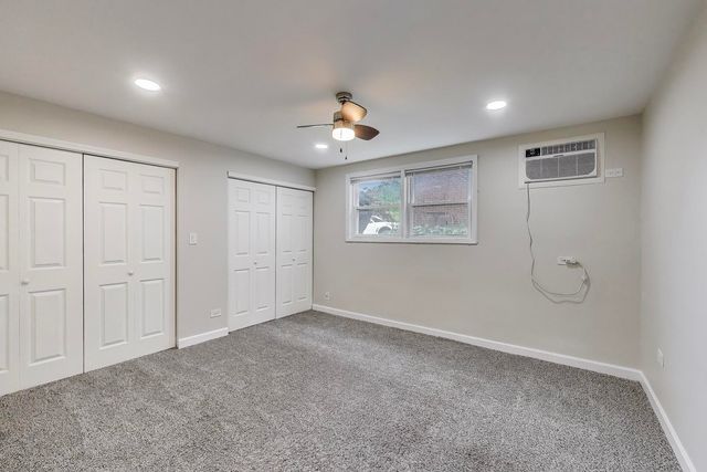 1086 N Northwest Highway G, Park Ridge, IL 60068