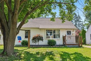 1430 Janice Street NE, Massillon, OH 44646