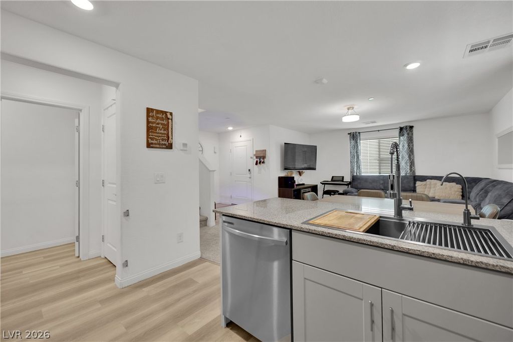 2844 Mariner Turquoise Lane 1, Las Vegas, NV 89183 — photo 4