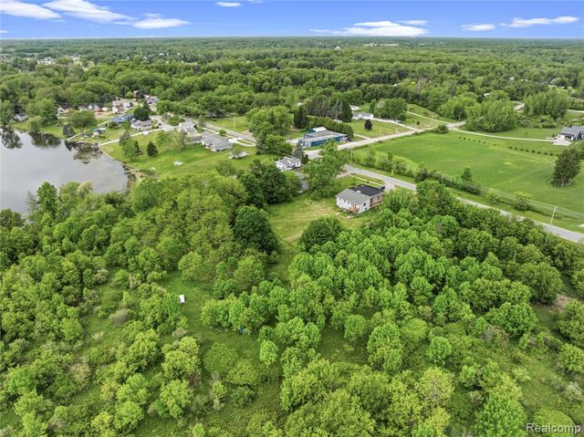 9200 Perry Road, Atlas, MI 48411