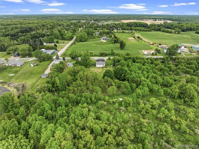 9200 Perry Road, Atlas, MI 48411