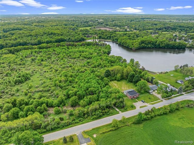 9200 Perry Road, Atlas, MI 48411