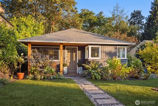 4311 NE 55th Street, Seattle, WA 98105