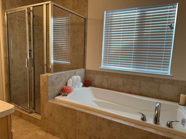 8982 Creekway Drive, Ypsilanti Twp, MI 48197