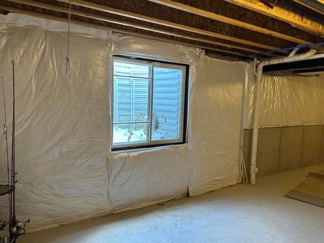 8982 Creekway Drive, Ypsilanti Twp, MI 48197