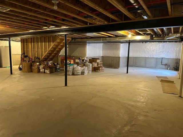 8982 Creekway Drive, Ypsilanti Twp, MI 48197