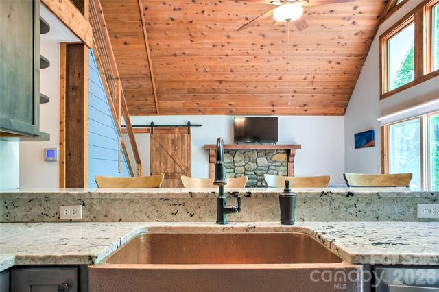 491 Mckenzie Way S 598, 599, Old Fort, NC 28762