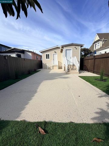 820 Pennsylvania Ave, Richmond, CA 94801