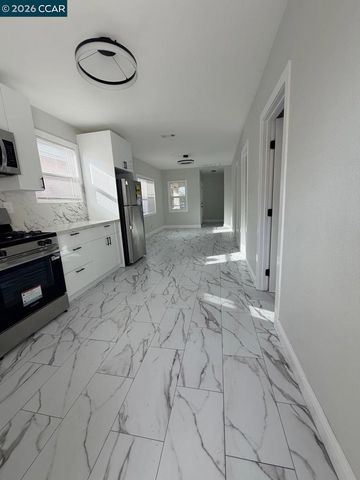 820 Pennsylvania Ave, Richmond, CA 94801