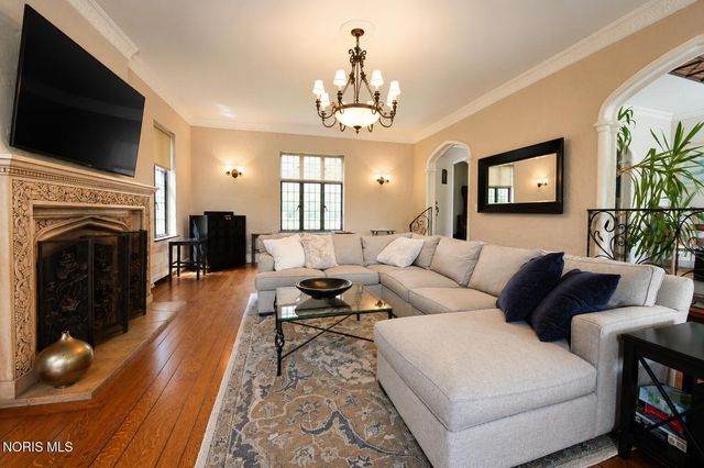 2908 River Road, Maumee, OH 43537
