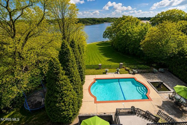2908 River Road, Maumee, OH 43537