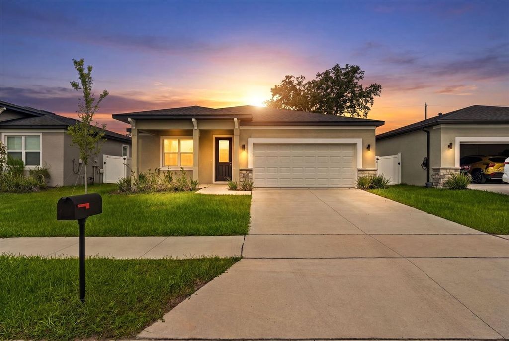 2902 LINGO LANE, Orlando, FL 32822