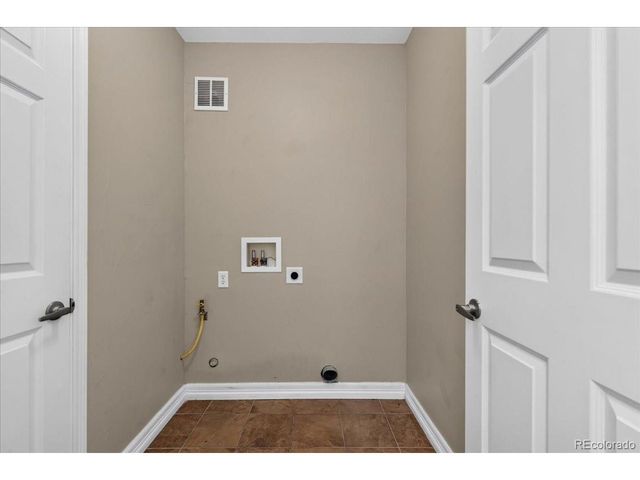 1657 N Franklin St, Denver, CO 80218