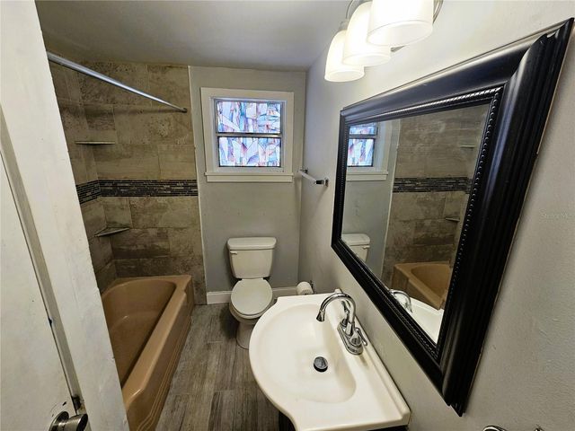 501 25TH AVENUE W, Bradenton, FL 34205