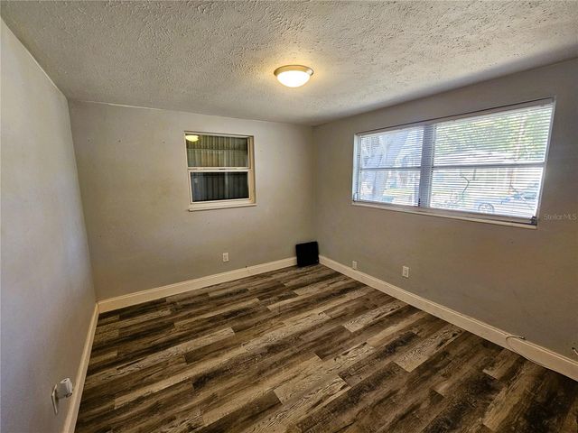 501 25TH AVENUE W, Bradenton, FL 34205