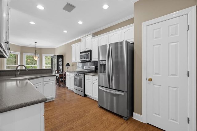 112 Bristol Place SE, Calhoun, GA 30701
