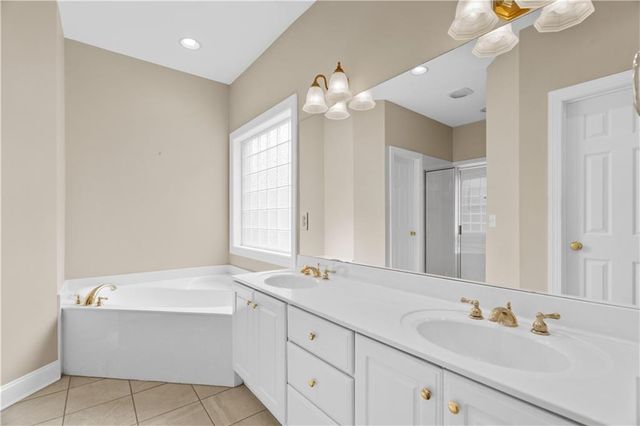 112 Bristol Place SE, Calhoun, GA 30701