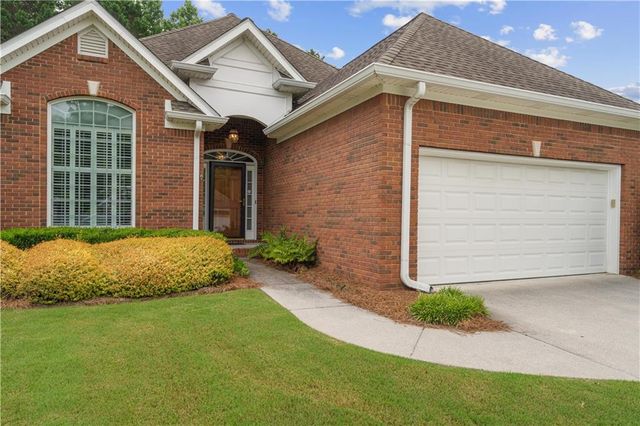 112 Bristol Place SE, Calhoun, GA 30701