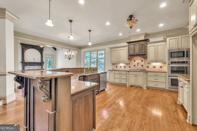 9145 Greenway Court, Gainesville, GA 30506