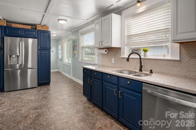 406 S Central Avenue, Belmont, NC 28012