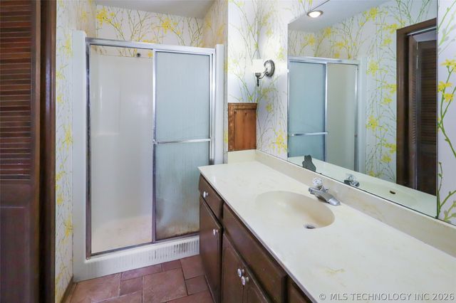 32656 S 4320 Road, Big Cabin, OK 74332