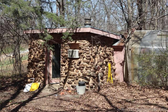 32656 S 4320 Road, Big Cabin, OK 74332