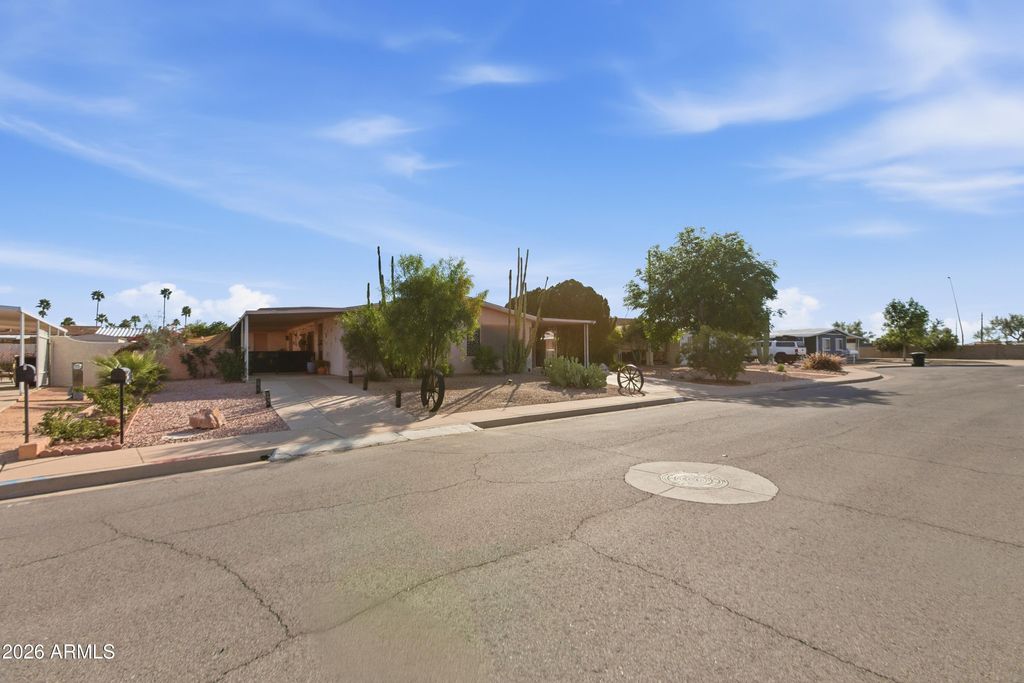 349 S ALVARO Circle, Mesa, AZ 85206 — photo 5