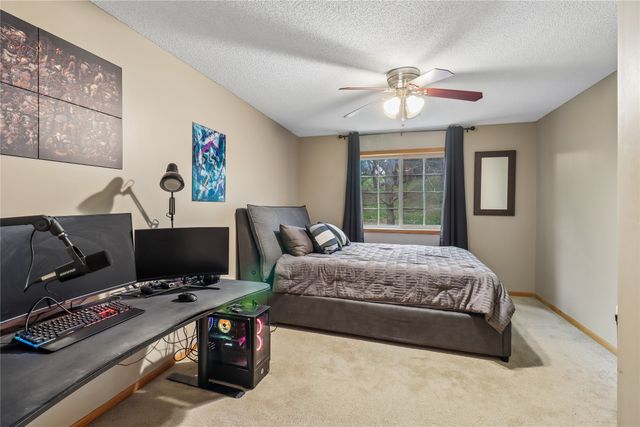 2247 Grand Avenue 12, West Des Moines, IA 50265