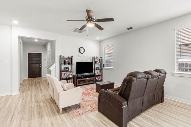 221 Banff DR, Kyle, TX 78640