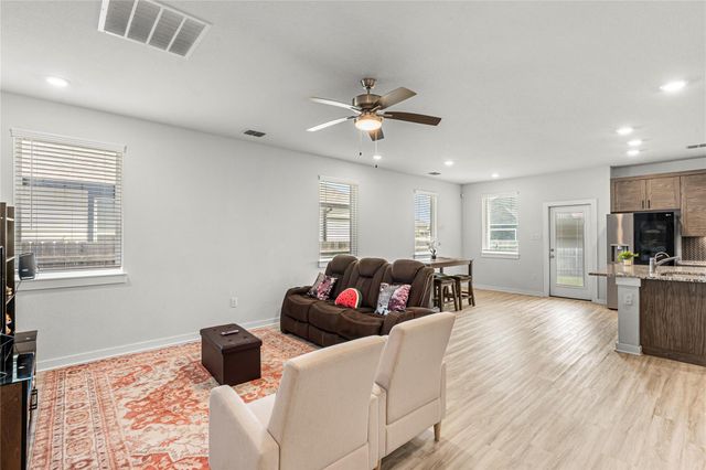 221 Banff DR, Kyle, TX 78640