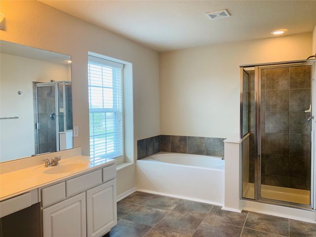 7822 Koloa River Court, Houston, TX 77040