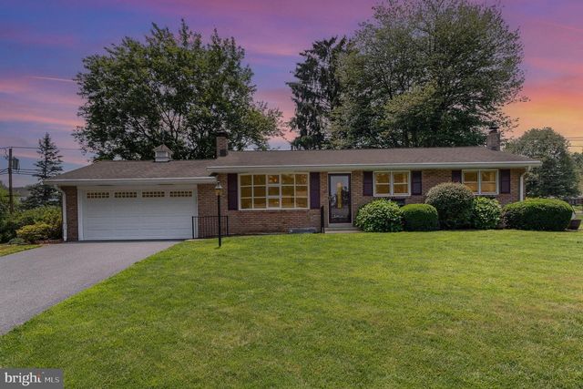 114 BROOKSIDE AVE, Hershey, PA 17033