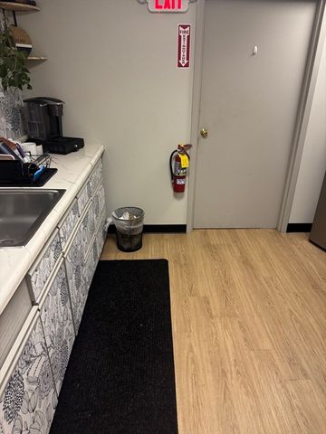 946-948 American Legion Hwy, Westport, MA 02790