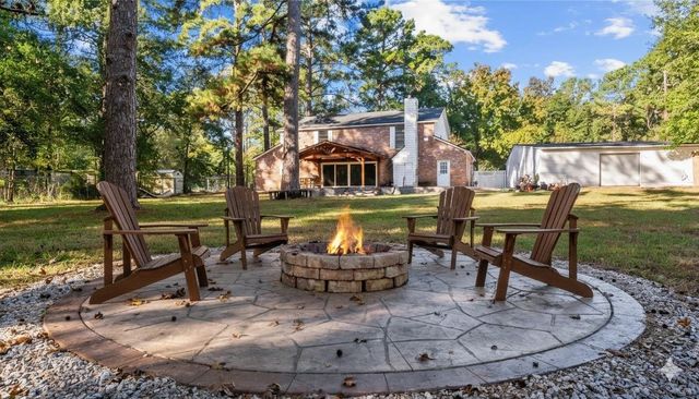 402 Placid Lake Lane, Magnolia, TX 77354